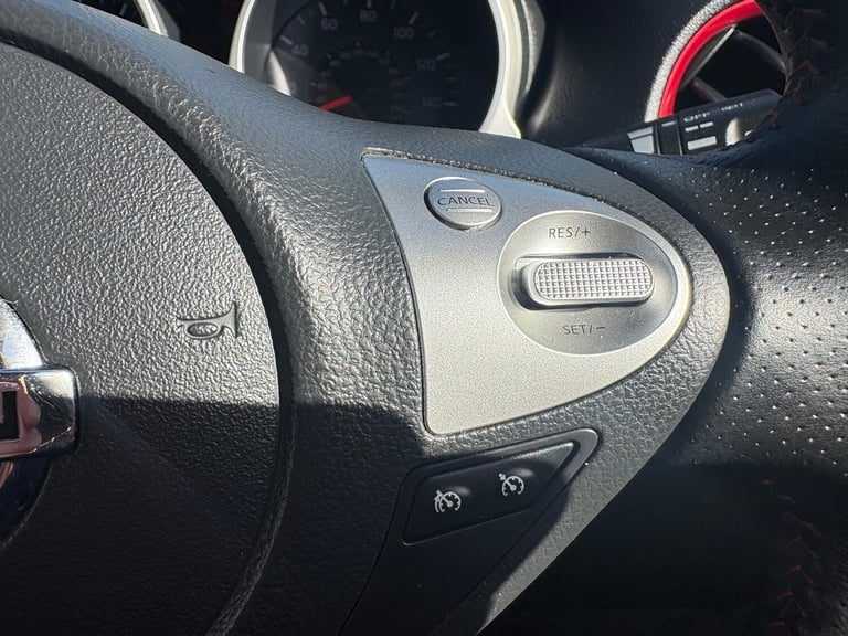 2016 Nissan Juke 1.2 DiG-T N-Connecta 5dr HATCHBACK PETROL Manual