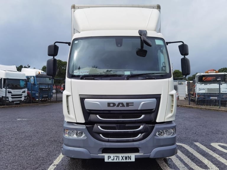 2022 DAF LF 260 4X2 with 28ft GRP Box