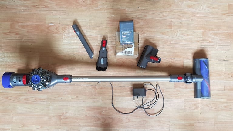 image for dyson v8 animal cordless vacuum cleaner Handheld filters washed and dried Head Ro