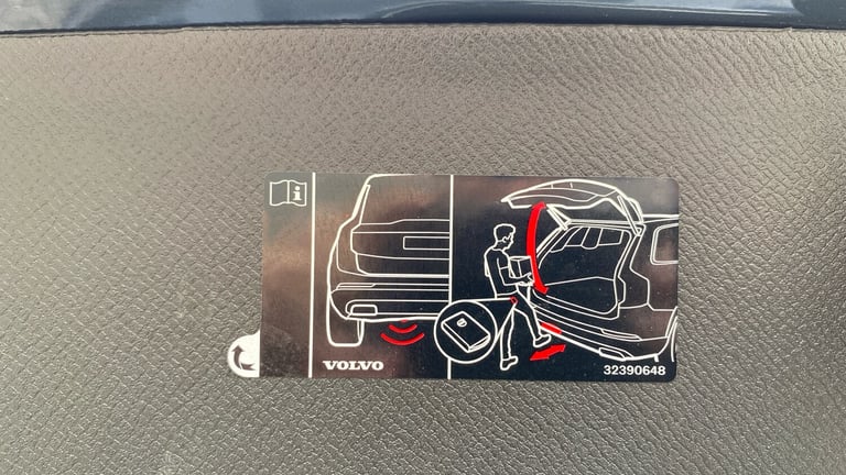 2024 Volvo XC90 2.0 T8 PHEV Ultra Dark 5dr AWD Geartronic Estate Estate Hybrid Automatic