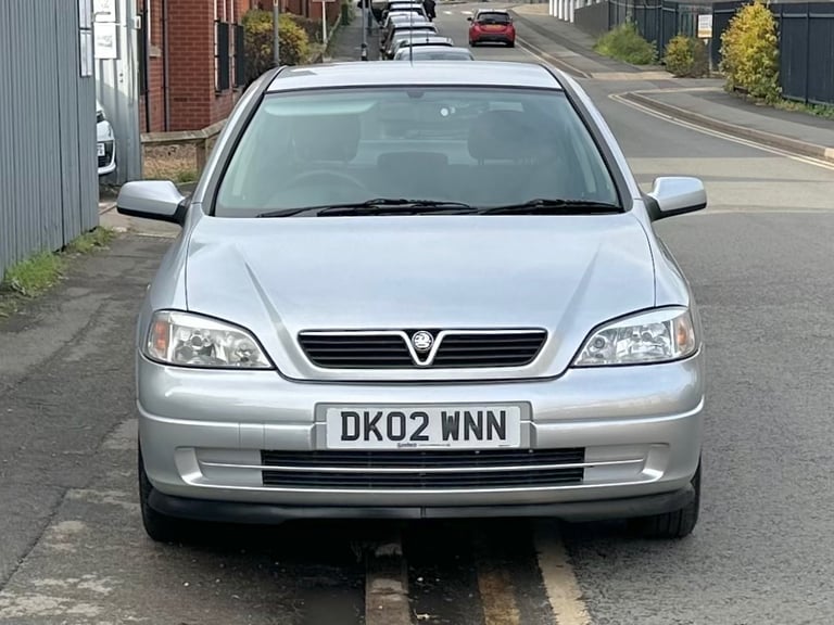 2002 Vauxhall Astra 1.6i Club 5dr Automatic- just 43k miles HATCHBACK Petrol Automatic