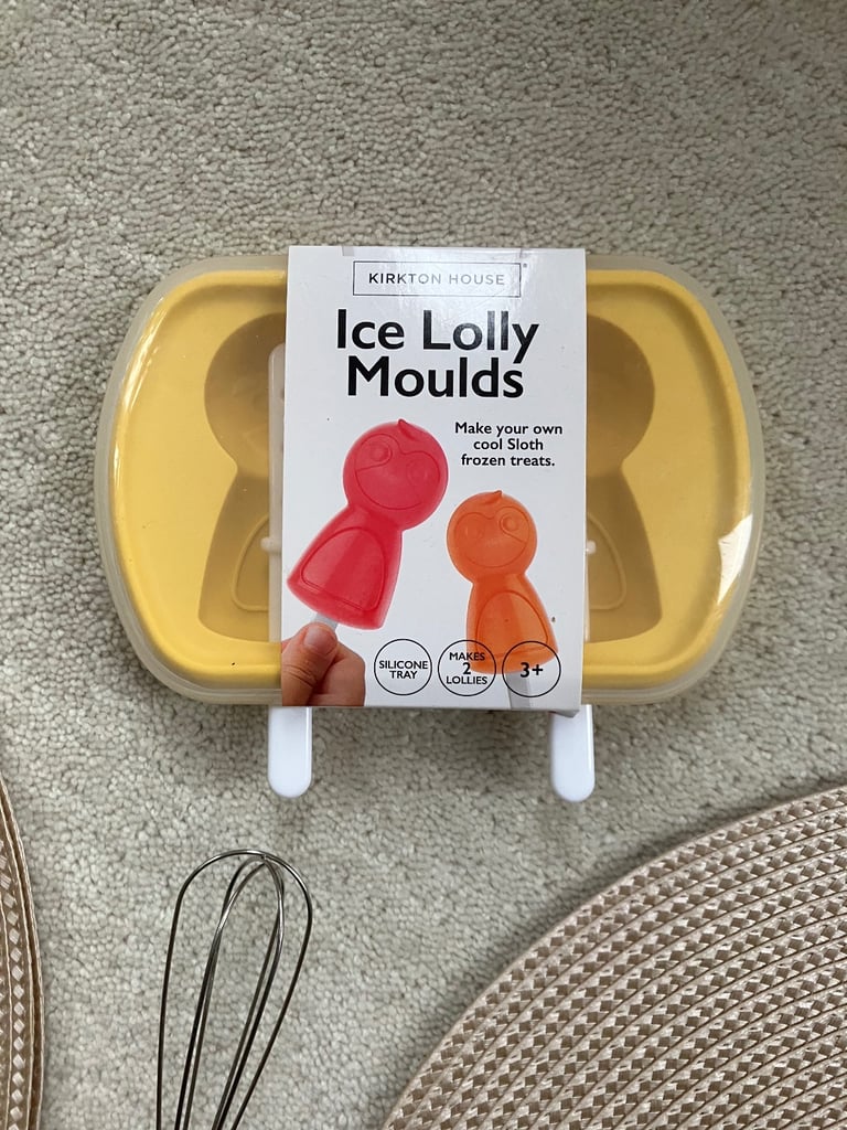 Kitchen starter pack: 6Placemats/Strainer/Tongs/Joie Whisk/Bottle Opener/Lolly moulds