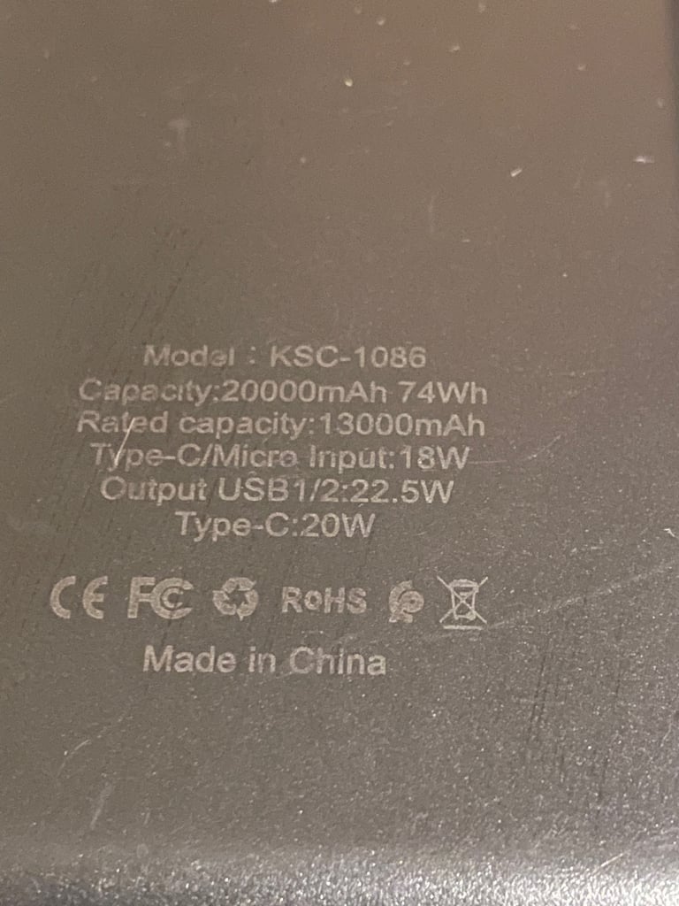 Powerbank fast and holds its charge 20000 MaH