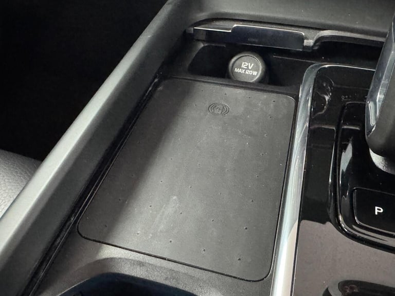 VOLVO XC60 2.0h T6 Recharge 18.8kWh Plus Auto AWD Euro 6 (s/s) 5dr 2024