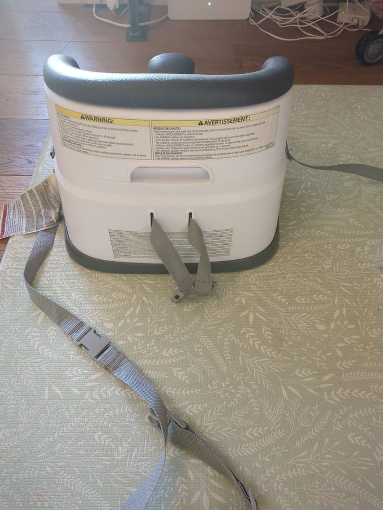 Ingenuity seat for infant feeding