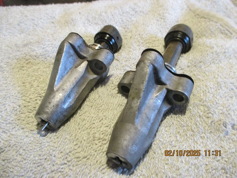 VFR800 VTEC. CAM CHAIN TENSIONERS (overhauled tested)