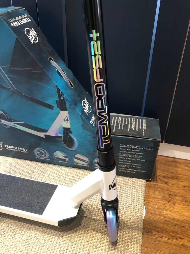 Scooter Invert Tempo FS2+  ** New **