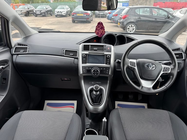 2015 Toyota Verso 1.6 V-matic Icon 5dr MPV Petrol Manual