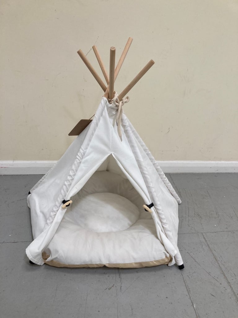 Pre-loved Cat tipi 