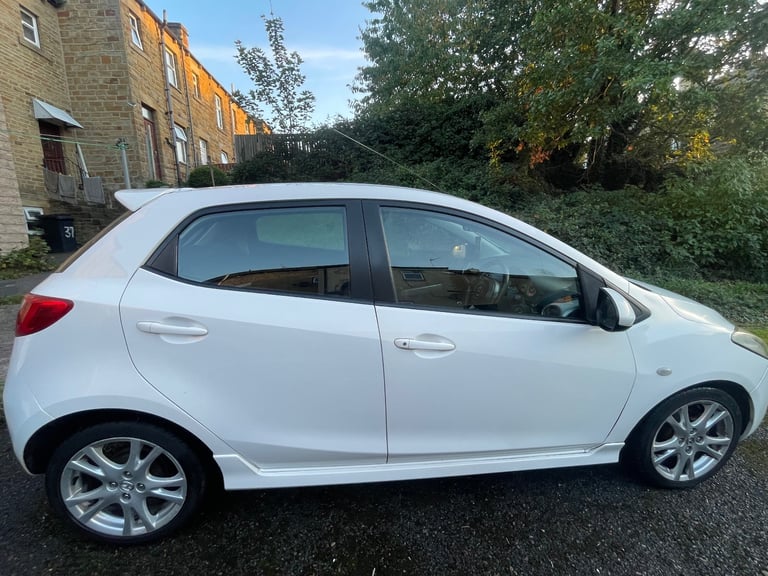 Mazda, 2, Hatchback, 2010, Manual, 1349 (cc),5 doors - Image 3