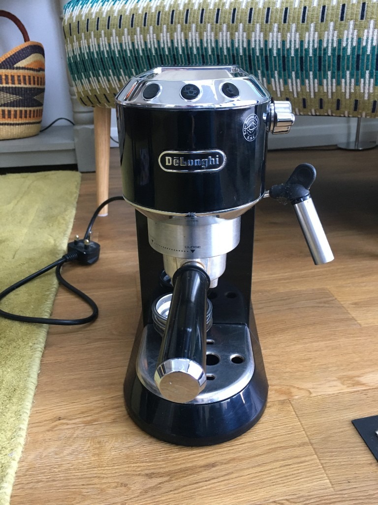 De Longhi espresso coffe machine.