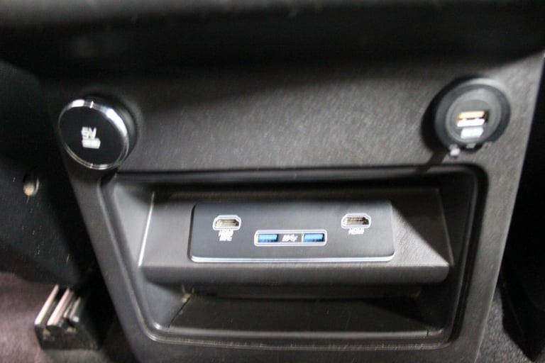 2019 Land Rover Discovery 3.0 SD V6 HSE Luxury Auto 4WD Euro 6 (s/s) 5dr ESTATE Diesel Automatic