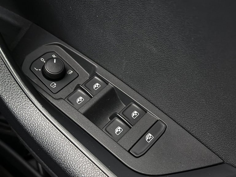 2021 Skoda Karoq 1.0 TSI SE Technology Euro 6 (s/s) 5dr ESTATE Petrol Manual