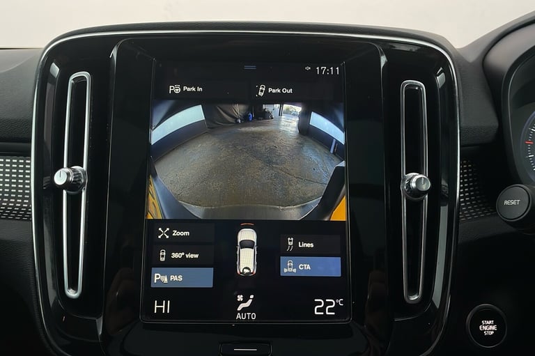  Volvo Xc40 2.0 T4 R Design Suv 5dr Petrol Auto Euro 6 s/s 190 Ps Petrol