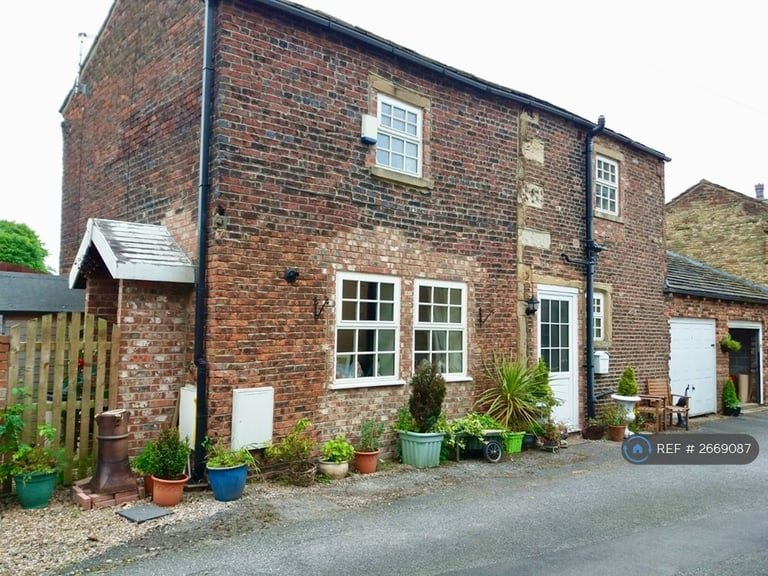 2 bedroom house in The Smithy, Gomersal, Cleckheaton, BD19 (2 bed) (#2669087)