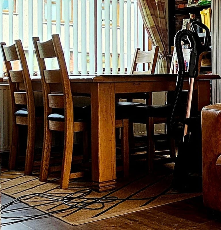 Dining table 6 chairs 