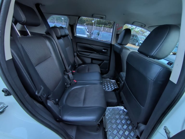2014 Mitsubishi Outlander 2.0 Plugin Hybrid 12kWh GX3h 5 Seats 4WD Euro 5 Road Tax 20 ULEZ Compli...