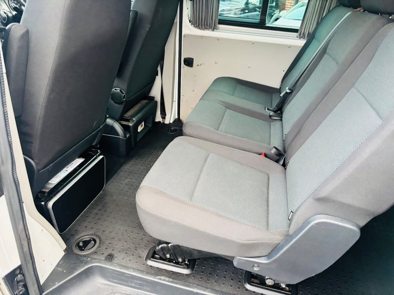 2017 Volkswagen Transporter 2.0 BiTDI T32 BlueMotion Tech Window Van 4dr Diesel