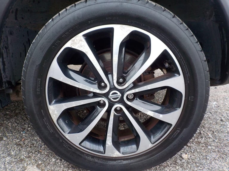 2012 Nissan Qashqai 1.5 dCi n-tec+ 2WD Euro 5 5dr HATCHBACK Diesel Manual