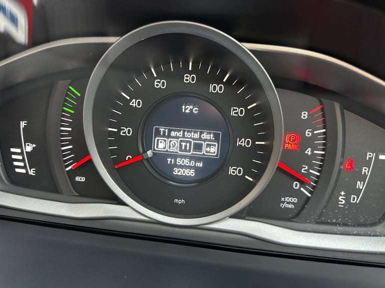 2015 Volvo V60 T3 [152] SE Nav 5dr Geartronic ESTATE PETROL Automatic