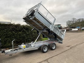 10x5.5 Demo tipping trailer at a discount price!!!