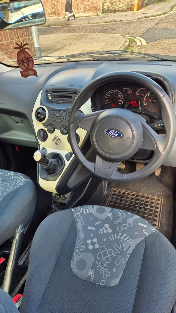 Ford, KA, Hatchback, 2009, Manual, 1242 (cc), 3 doors