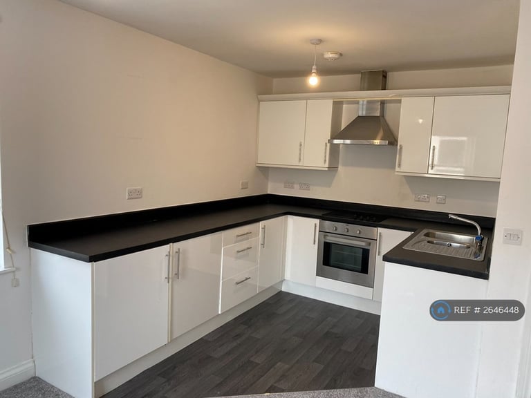 image for 2 bedroom flat in Melbourne Street, Stalybridge, SK15 (2 bed) (#2646448)