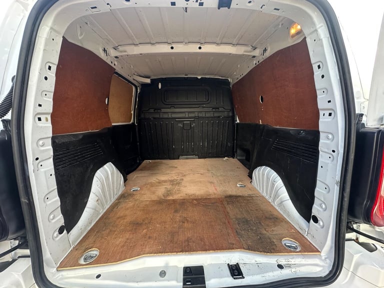 2020 Vauxhall Combo 1.6 Turbo D 2300 Sportive L1 H1 Euro 6 (s/s) 4dr PANEL VAN Diesel Manual