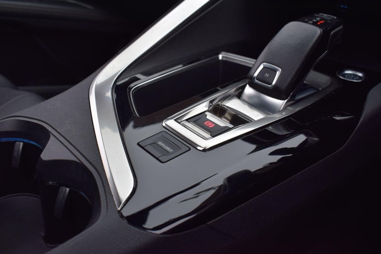 2019 Peugeot 5008 1.6 PureTech GT Line Premium EAT Euro 6 (s/s) 5dr HATCHBACK Petrol Automatic