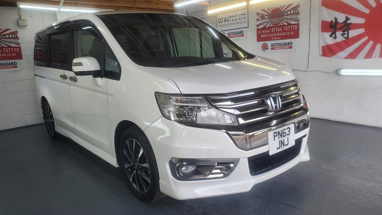 image for reserved deposit payed!!!!!!!Honda stepwagon spada 2.0 petrol auto 