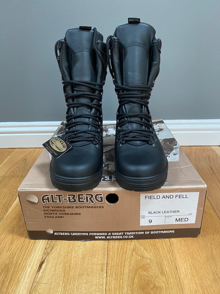 image for ALT-BERG FIELD AND FELL BOOTS
