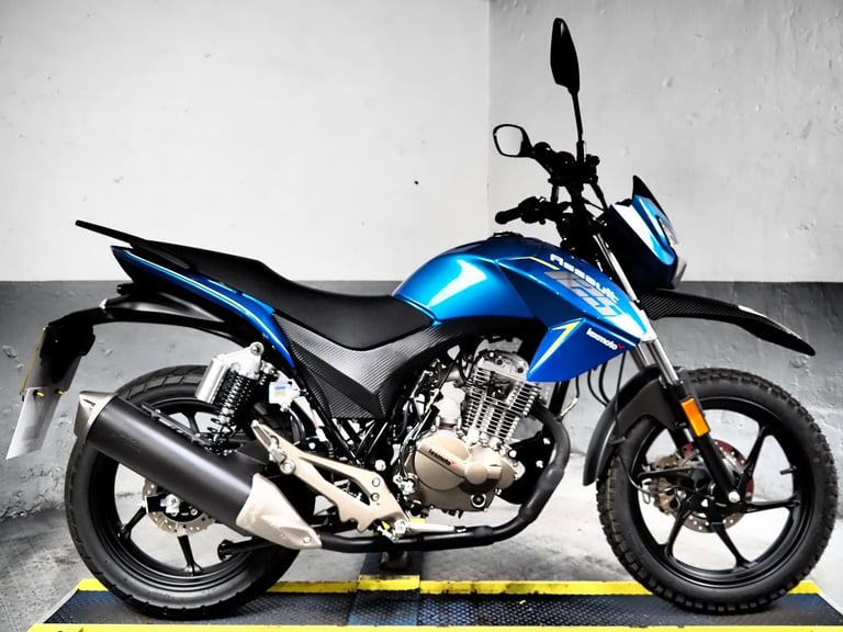 image for 2024 Lexmoto Assault 125 Naked geared bike just 200 miles ,stunning condition