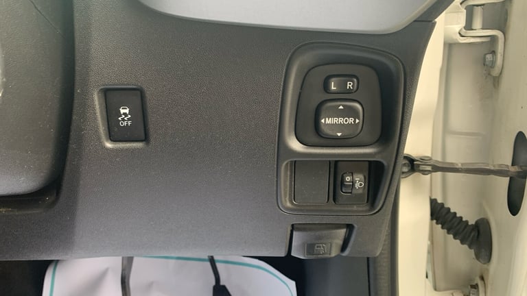 2016 Peugeot 108 1.2 PureTech Allure Hatchback 5dr Petrol Manual Euro 6 (82 ps) Hatchback Petrol ...