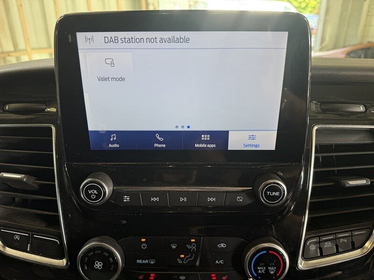 2020 Ford Tourneo Custom 2.0 320 EcoBlue Titanium Minibus Double Cab 5dr Diesel Auto L2 Euro 6 (s...