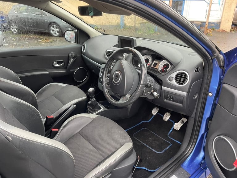 2010 Renault Clio 1.6 VVT 128 GT 3dr HATCHBACK Petrol Manual