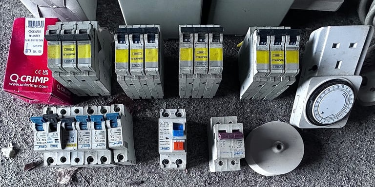 A selection of electrical materials for £100