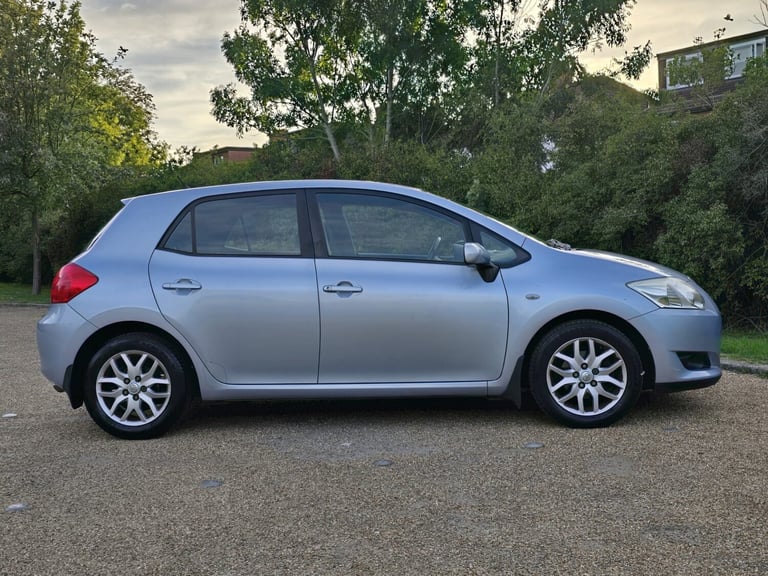 2007 Toyota Auris 1.6 Automatic VVTi TR MM 5dr . 87000 Miles . CHEAP on Fuel. GOOD Car. HATCHBACK...