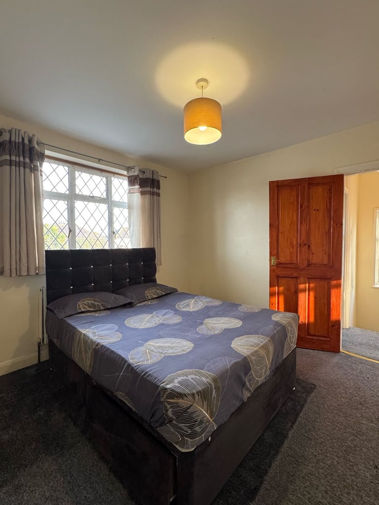 image for Double room available fully furnished 