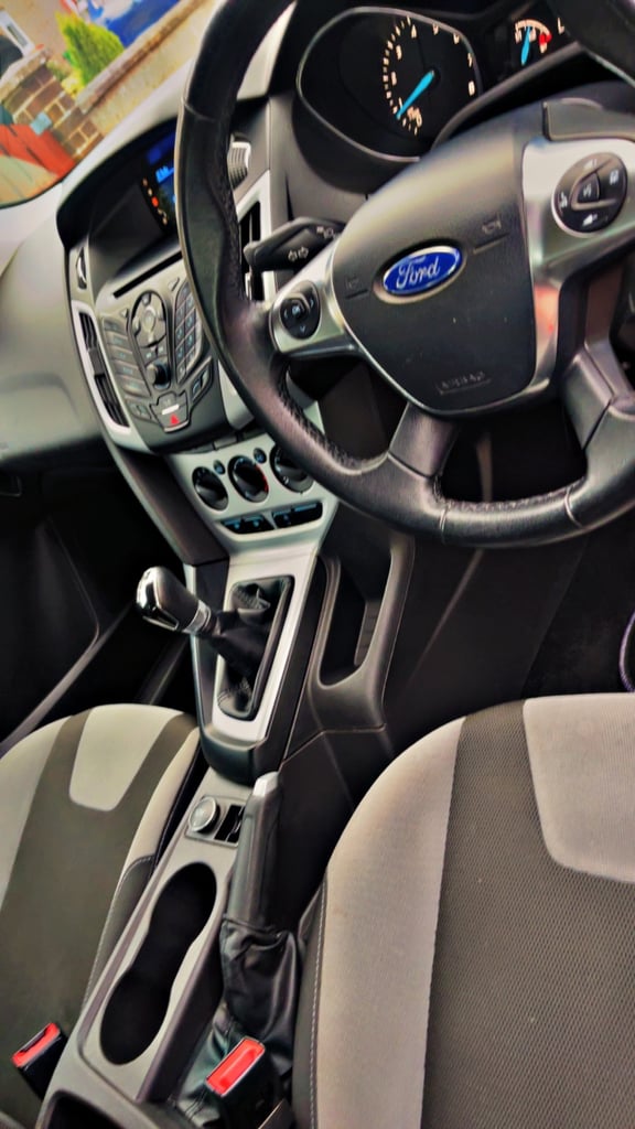 Ford, FOCUS, Hatchback, 2014, Manual, 998 (cc), 5 doors