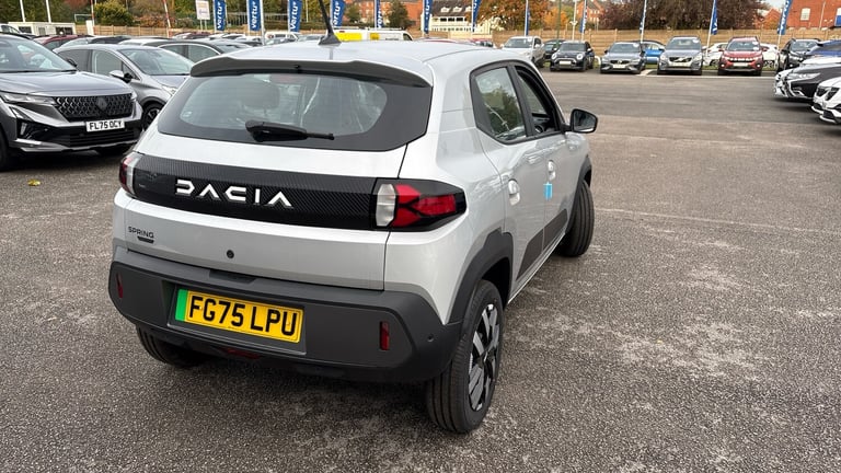 2025 Dacia Spring 27kWh Expression 65 48kW 5dr Auto Electric Hatchback Hatchback Electric Automatic