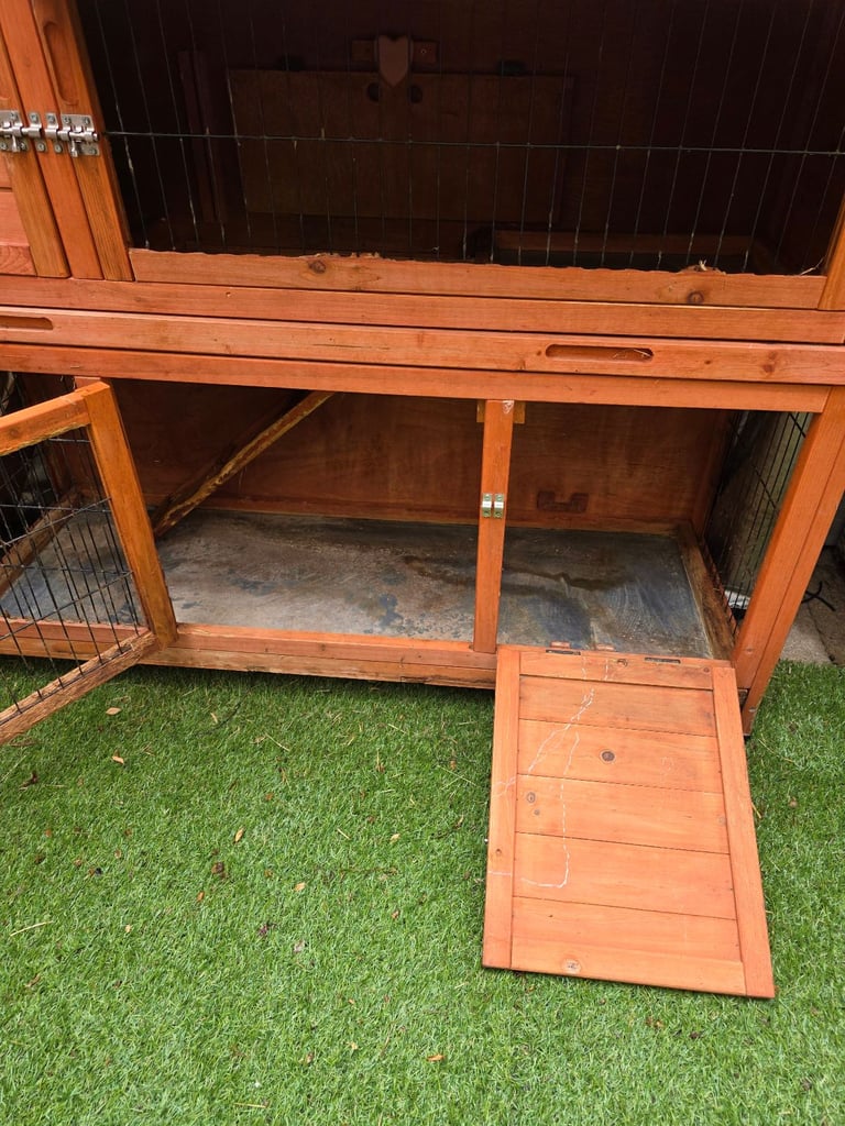 Large 2 Tier Wooden Rabbit Hutch with Enclosed Run and Slide Out Cleaning Tray