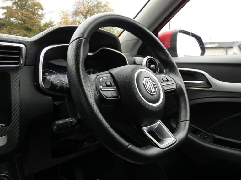 2018 MG MG ZS 1.5 VTi-TECH Excite SUV 5dr Petrol Manual 106 bhp HATCHBACK Petrol Manual