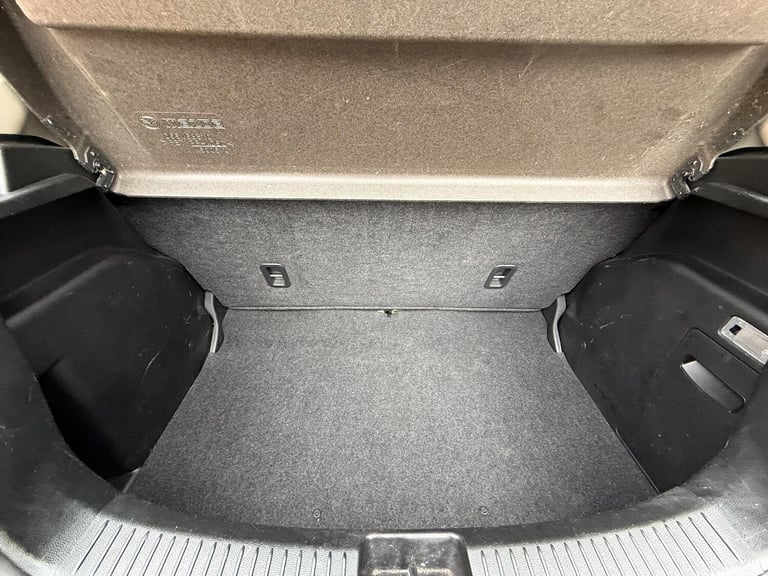 2015 Mazda Mazda2 1.3 SE Euro 5 5dr (a/c) HATCHBACK Petrol Manual