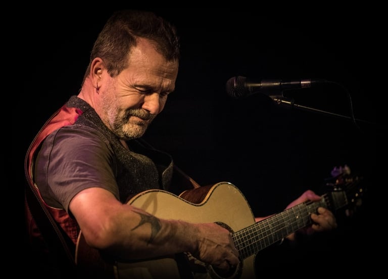 MARTIN SIMPSON
