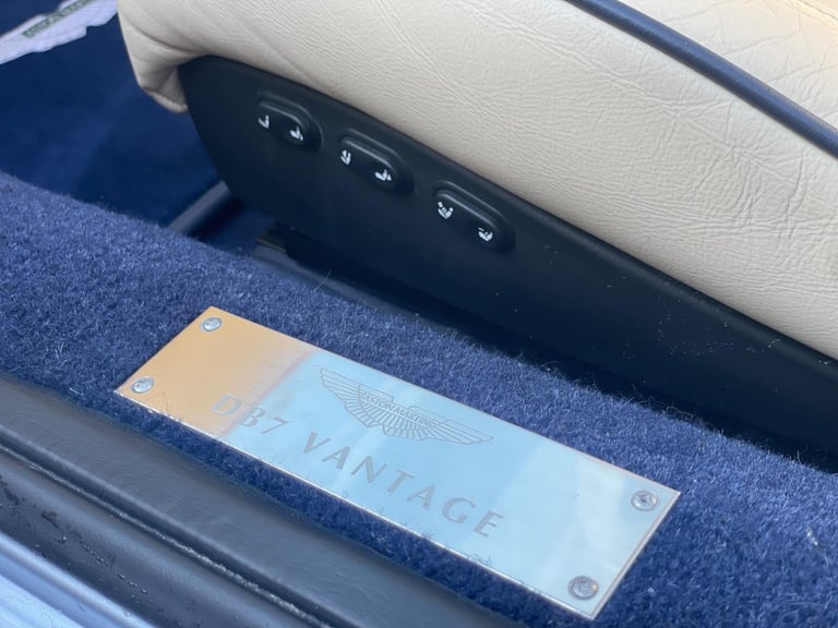 2001 Aston Martin DB7 5.9 Volante 2dr CONVERTIBLE Petrol Automatic