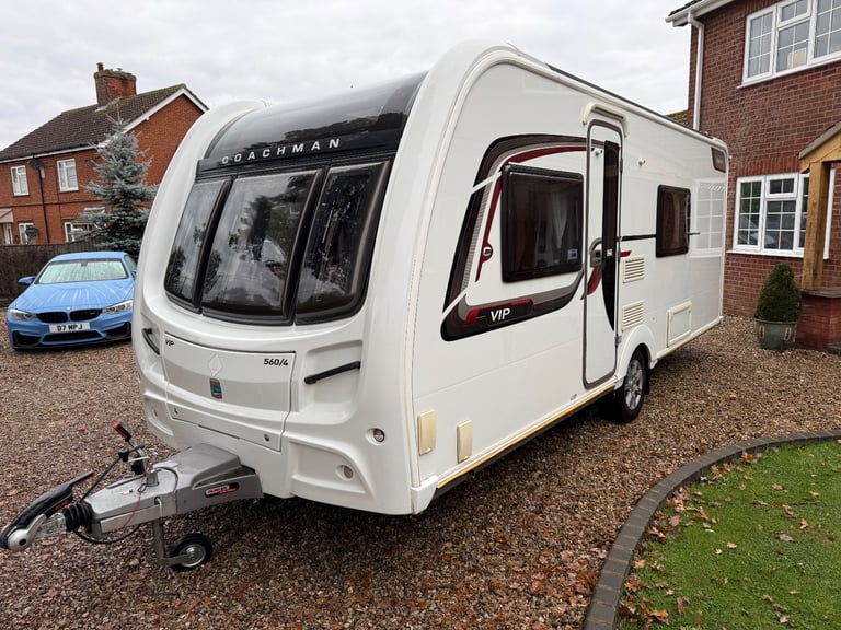 Coachman VIP 560/4 2015 fixed bed caravan