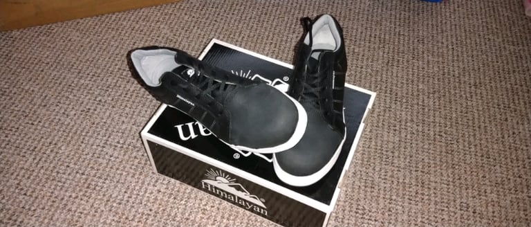 Safety shoes 