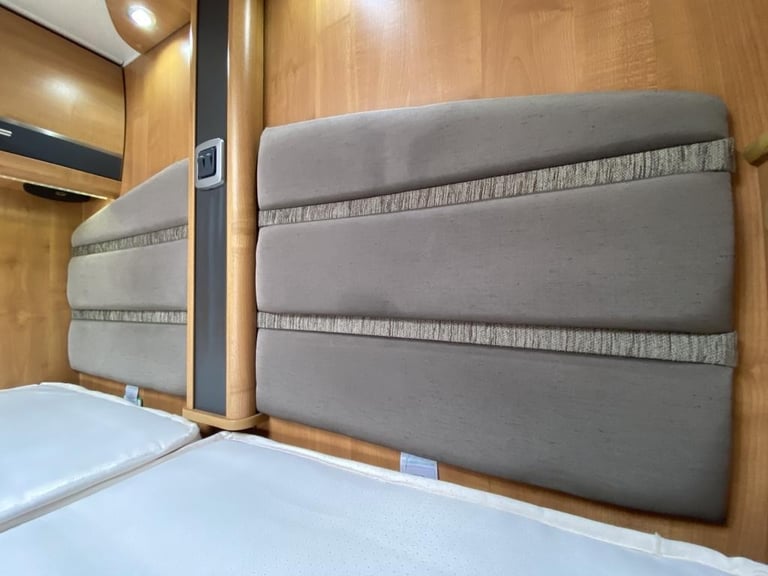 2011 AUTO-TRAIL FRONTIER MOHAWK LUXURY MOTORHOME