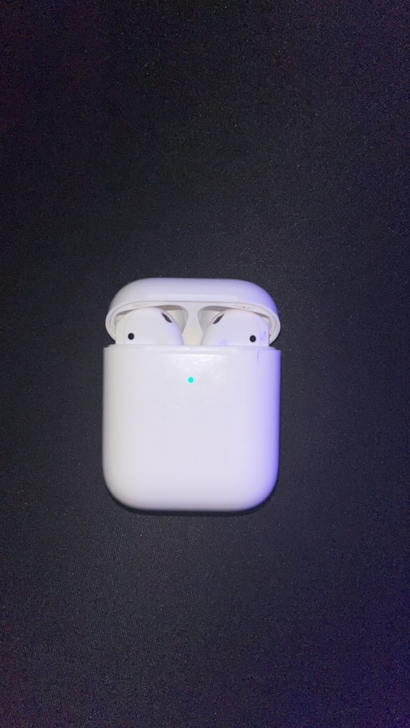 Apple AirPods 2nd Generation 