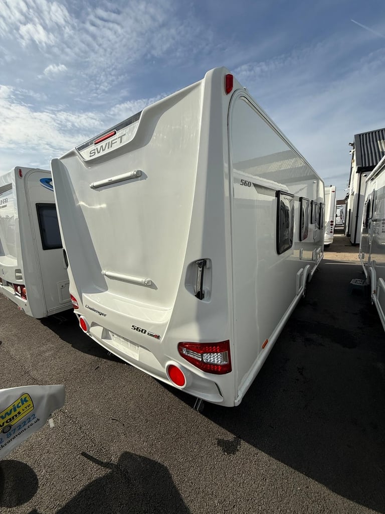 Swift Challenger 560 Rear Island Bed Middle Bathroom 